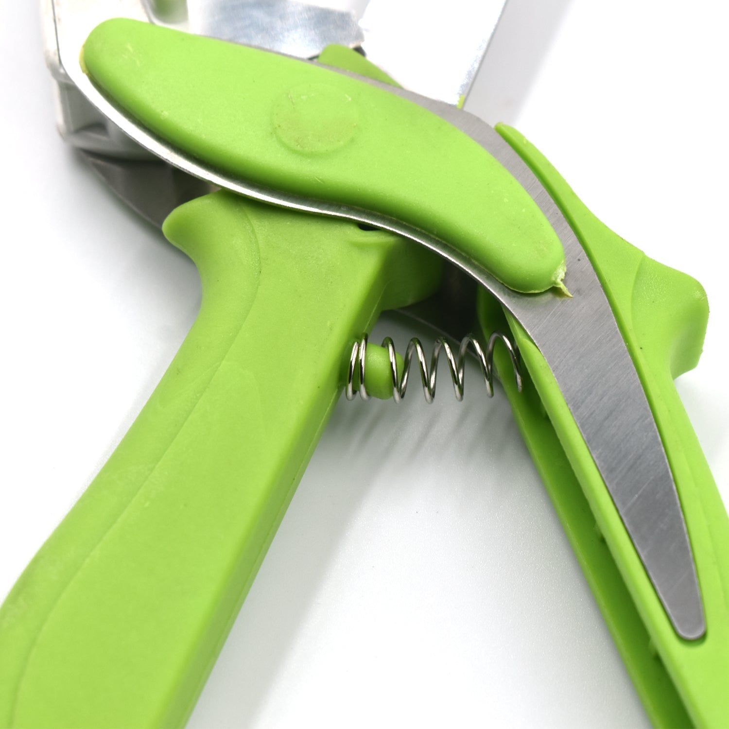 2666 Green Clever Cutter and shredder tool with effective sharp cutting blade system. freeshipping - DeoDap