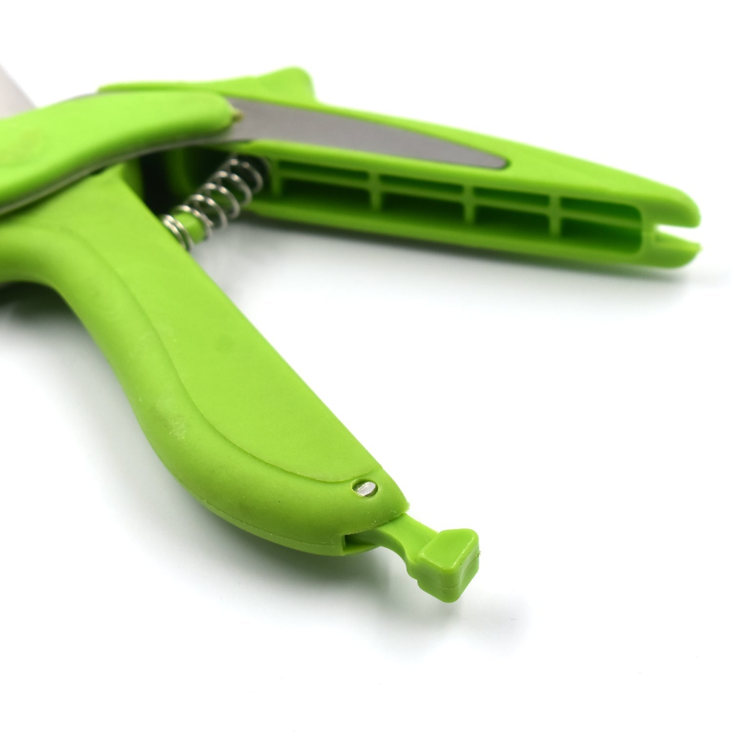 2666 Green Clever Cutter and shredder tool with effective sharp cutting blade system. freeshipping - DeoDap