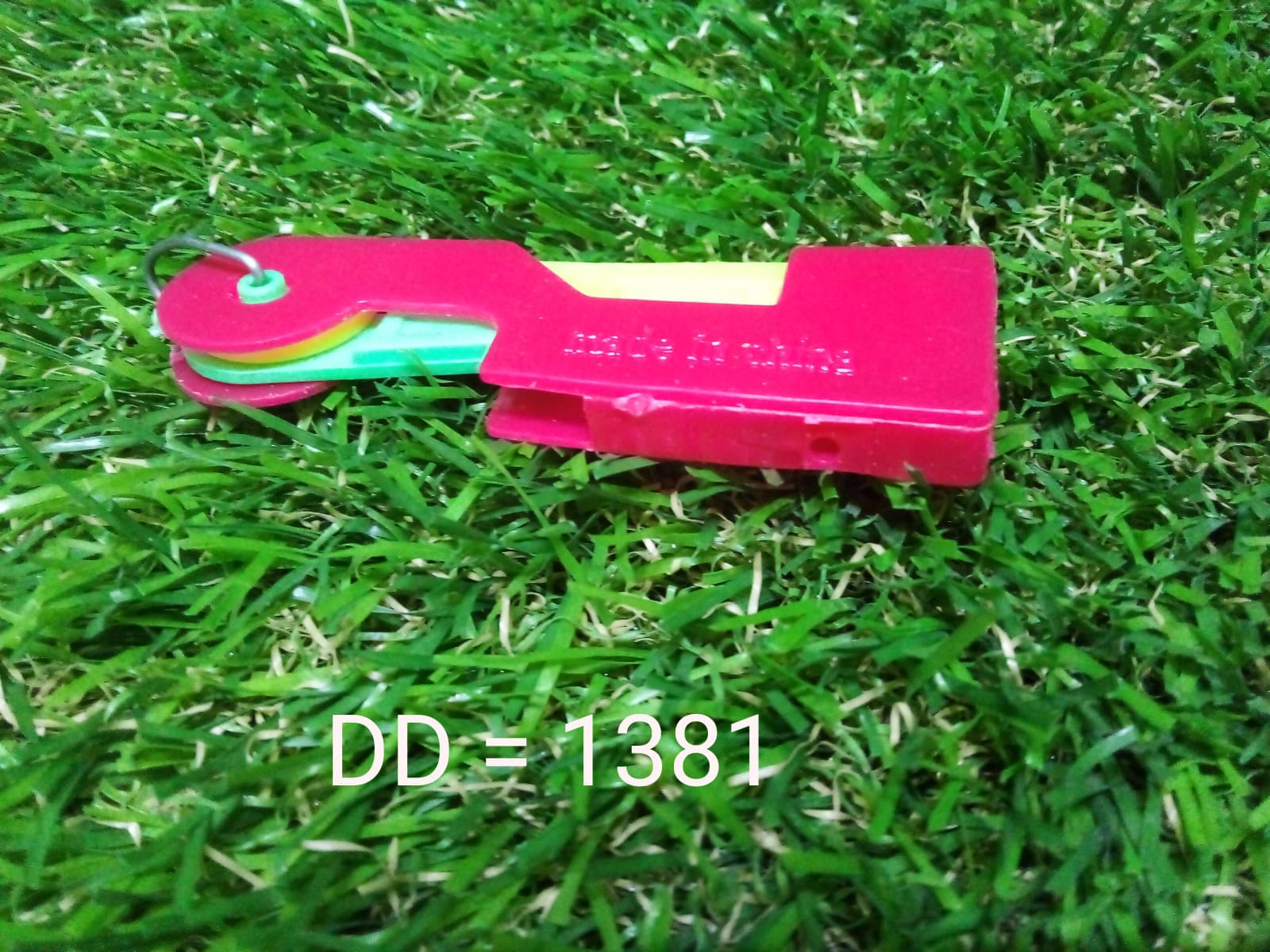 1381 Automatic Needle Threading Device (Multicolour) DeoDap