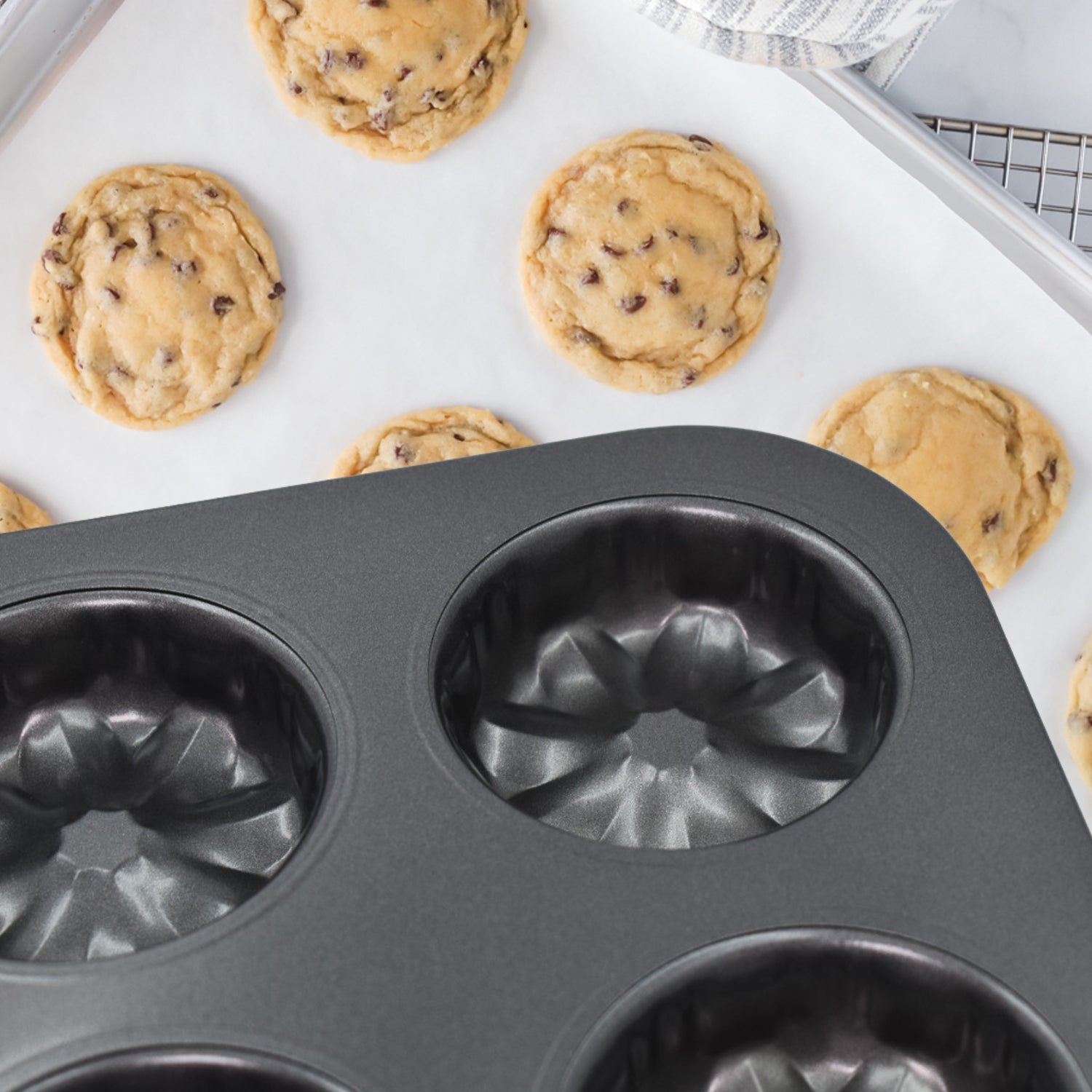 7078 6 slot Non-Stick Muffins Cupcake Pancake Baking Molds (Moq :-5) DeoDap