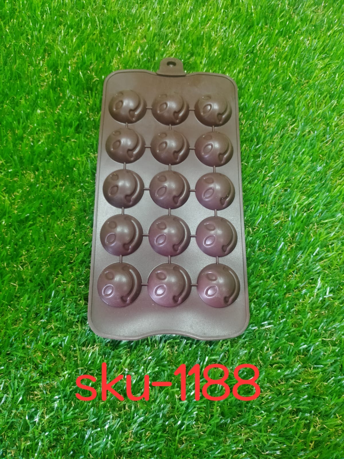 1188 Food Grade Non-Stick Reusable Silicone Smile Shape 15 Cavity Chocolate Molds / Baking Trays DeoDap