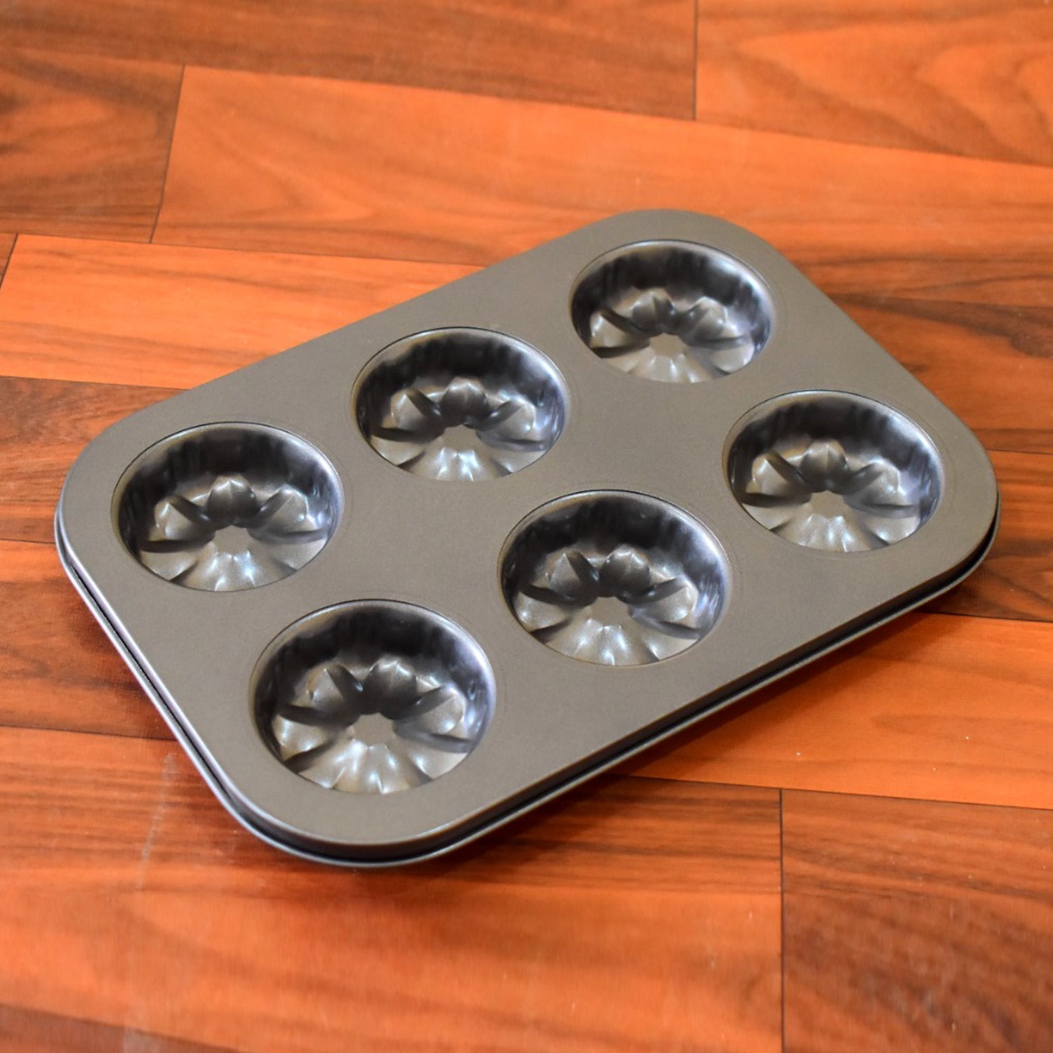 7078 6 slot Non-Stick Muffins Cupcake Pancake Baking Molds (Moq :-5) DeoDap