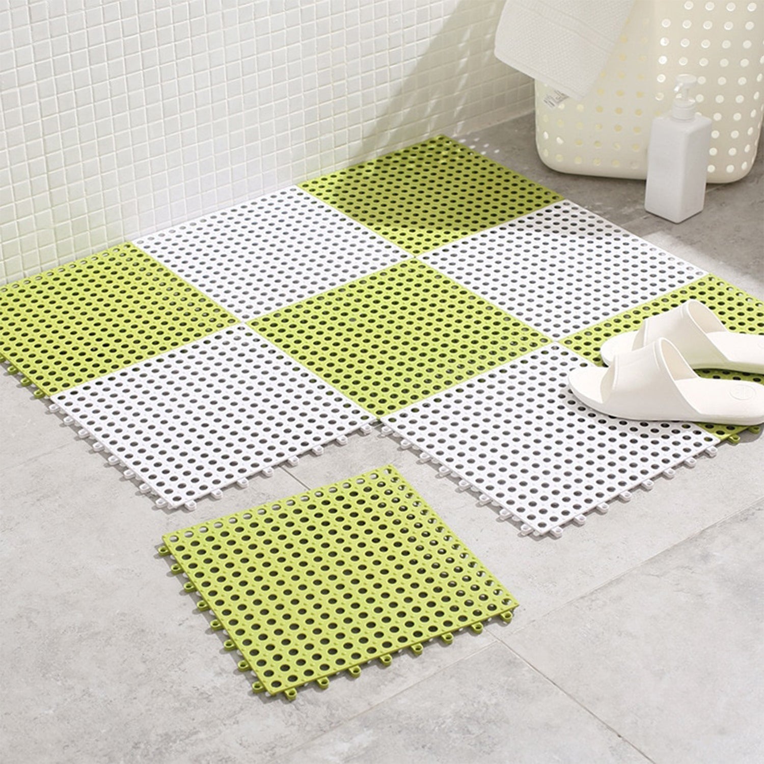 4775 Bath Anti Slip Mat Used while bathing and toilet purposes to avoid slippery floor surfaces. (Moq :-6) DeoDap